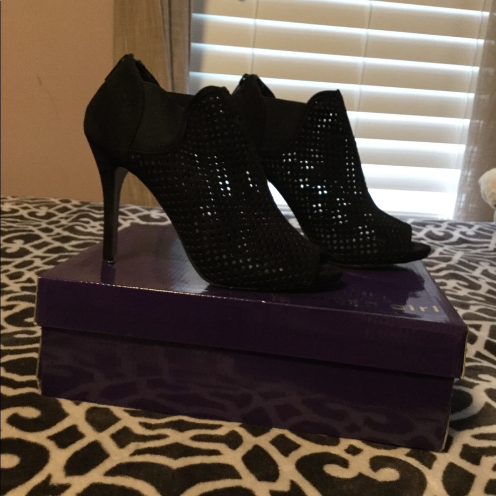 Madden Girl Peep Toe Heels Black Reduced Shipping